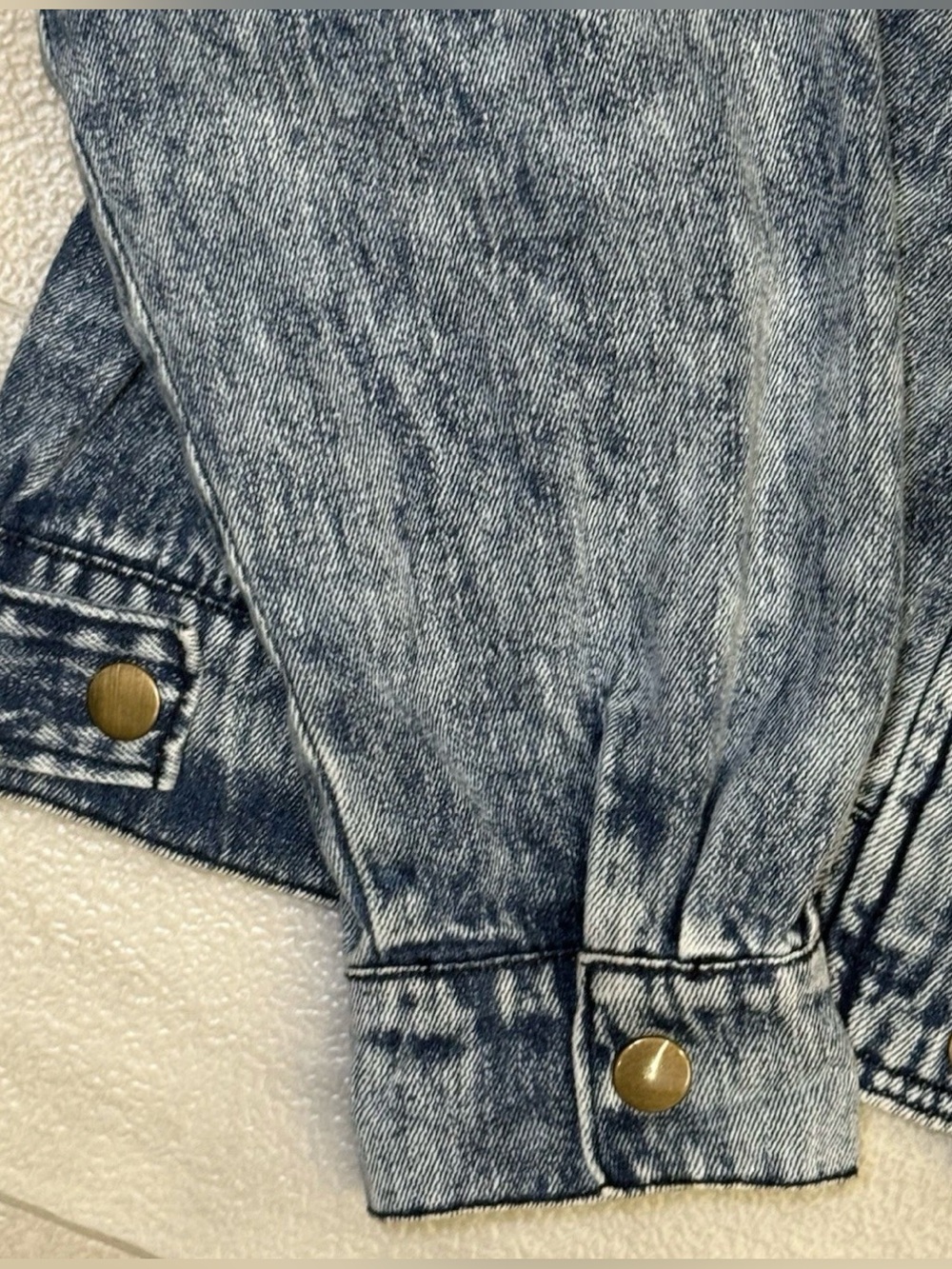 Vintage Retro Style Forever 21 Contemporary
Acid Wash Denim Jacket Women's Sz M - Picture 6 of 11